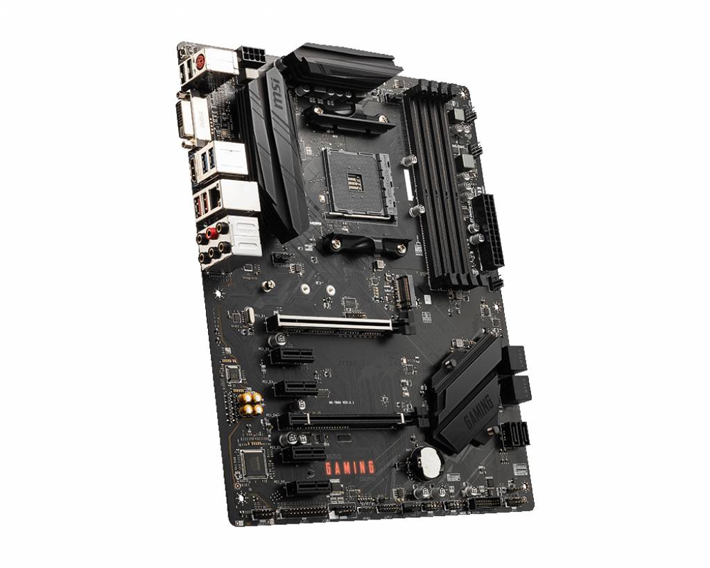 Et sort bundkort med flere stik, tilslutninger og 'GAMING'-skrift, egnet til computerhardware.