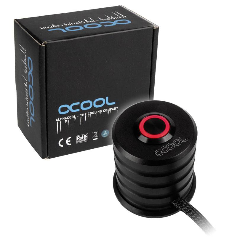 En sort, rund køleplade med rødt accent og mærket 'Alphacool' står foran en emballage med det blå Alphacool-logo.
