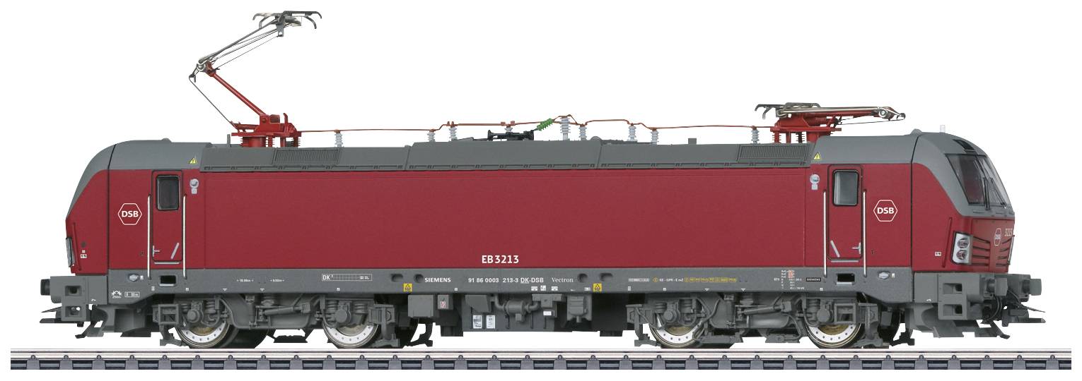 Rød elektrisk lokomotiv på skinner, set fra siden. To strømaftagerere på taget. Driftsnummer '189 213'.