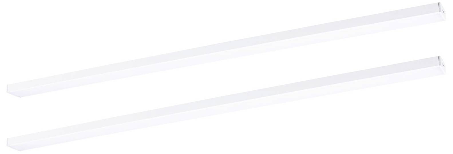 To LED-lyslister i hvid farve placeret ved siden af hinanden på en hvid baggrund.
