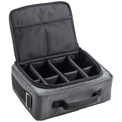 Åben sort stofftaske til kamera med flere polstrede indvendige rum til organisering af fotoudstyr.