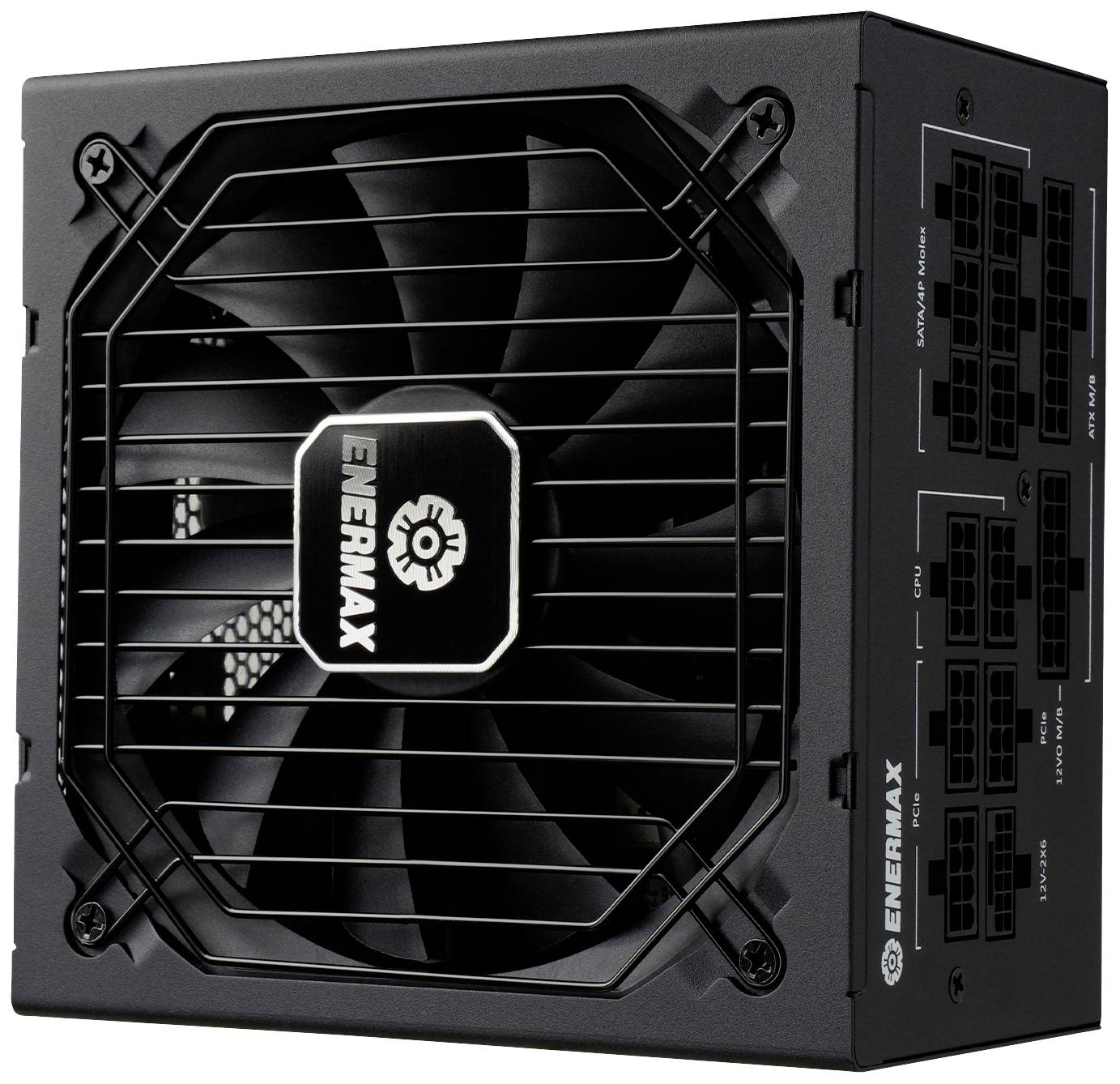 Et sort computerstrømforsyningsmodul fra Enermax med ventilator og flere kabelstik på siden, egnet til PC-bygning.