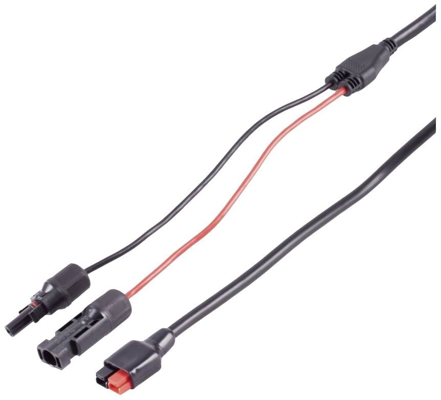 Sort og rødt solarkabel med stikforbindere, der har separate ender; et kabel er til positive og et til negative tilslutninger.