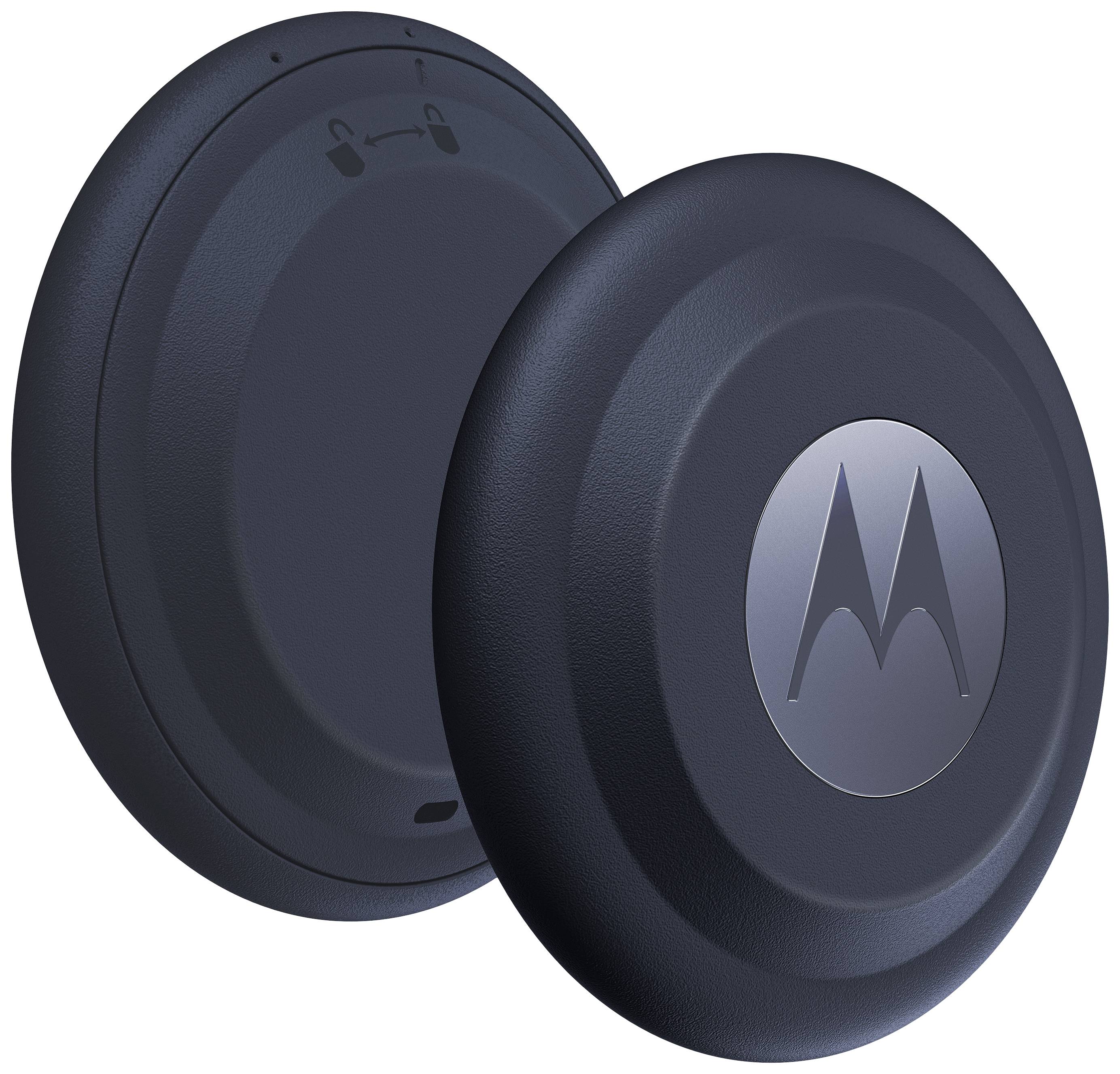 To sorte, runde enheder med Motorola-logoet. Den ene er svagt i baggrunden; de ser ud til at være bærbare elektroniske enheder.