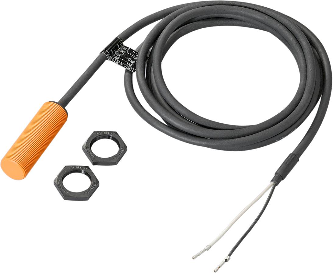 En cylindrisk sensor med orange kabinet og kabler. Ved siden af ligger to sekskantmøtrikker.