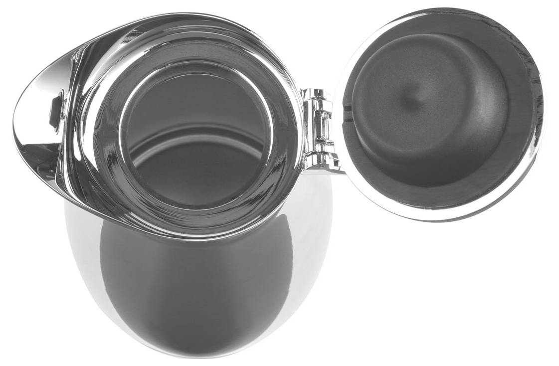 Åbnet sølvfarvet termokande, fotograferet fra oven, viser låg og tud.