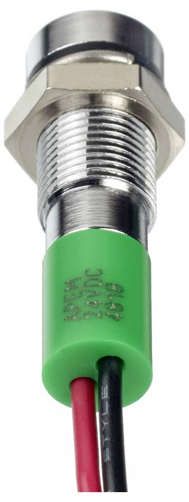 En cylindrisk metalstik med gevind, omgivet af en grøn plastikkappe. To ledninger stikker ud forneden.