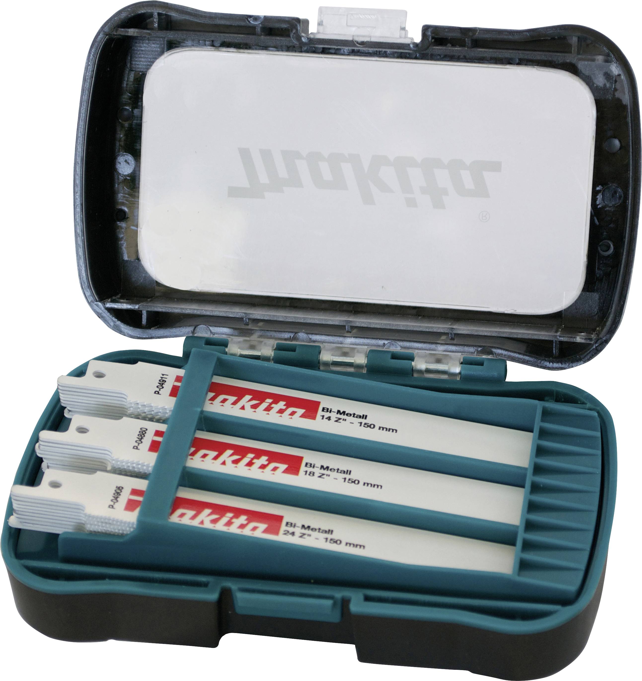 En åben værktøjskasse med flere metalsavklinger fra mærket Makita, systematisk sorteret i separate rum.