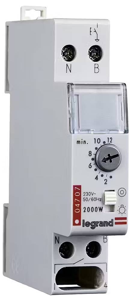 Et strømrelæ fra Legrand med skala til indstilling af tid mellem 0 og 12 minutter. Egnet til 230V og 2000W effekt.