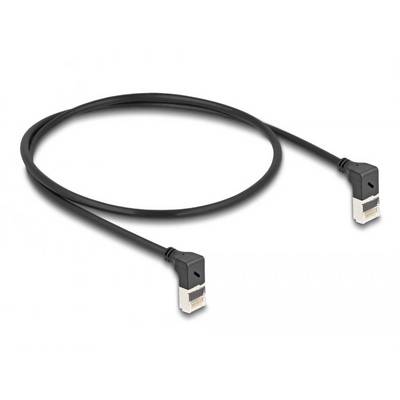 LAN-kabel med to vinklede RJ45-stik; egnet til netværksforbindelser i trange rum. Længde: ikke synlig.
