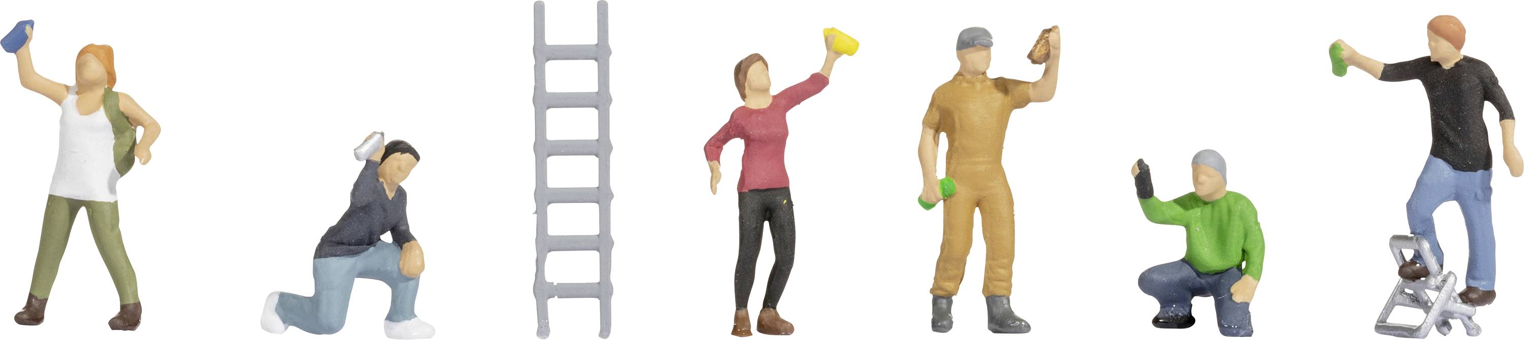 Seks miniaturfigurer i forskellige erhverv og positurer, herunder håndværkere, på hvid baggrund med tilbehør som stige og værktøj.