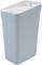 Lysegrå, rektangulær skraldespand med afrundet låg og integreret håndtag; velegnet til husholdningsbrug.