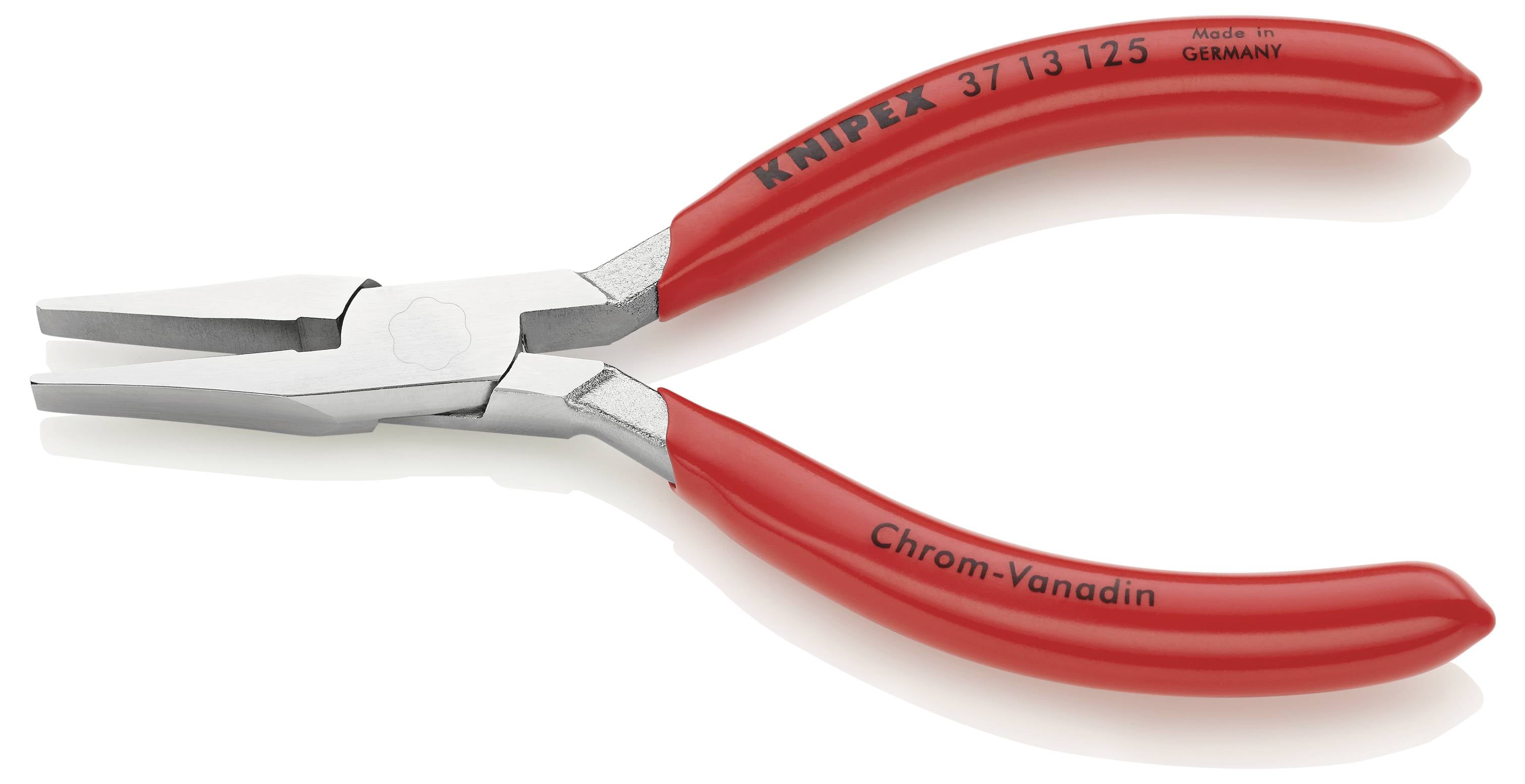 Rød, forkromet flad tang med isolerede håndtag, egnet til greb- og skærearbejde. Påskrift: 'KNIPEX 37 13 125'.