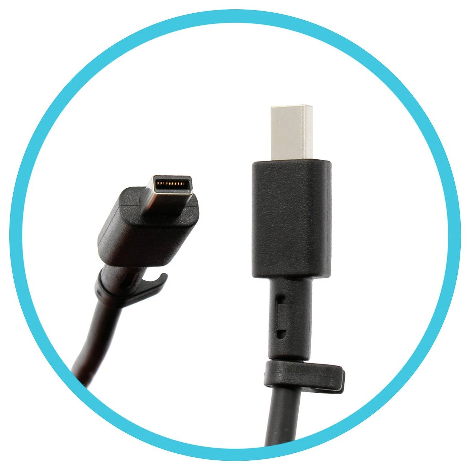 USB-C til Micro-USB-kabel, sort farve, på hvid baggrund, viser begge stiktyper i detaljer.