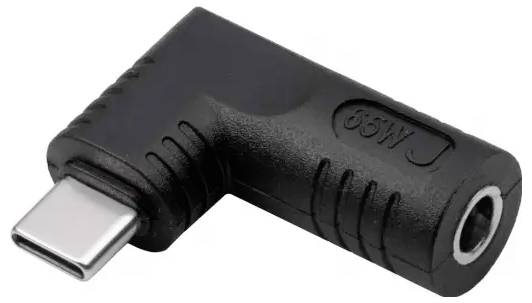 En sort L-formet adapter med USB-C-stik på den ene side og 3,5 mm hovedtelefonstik på den anden side.