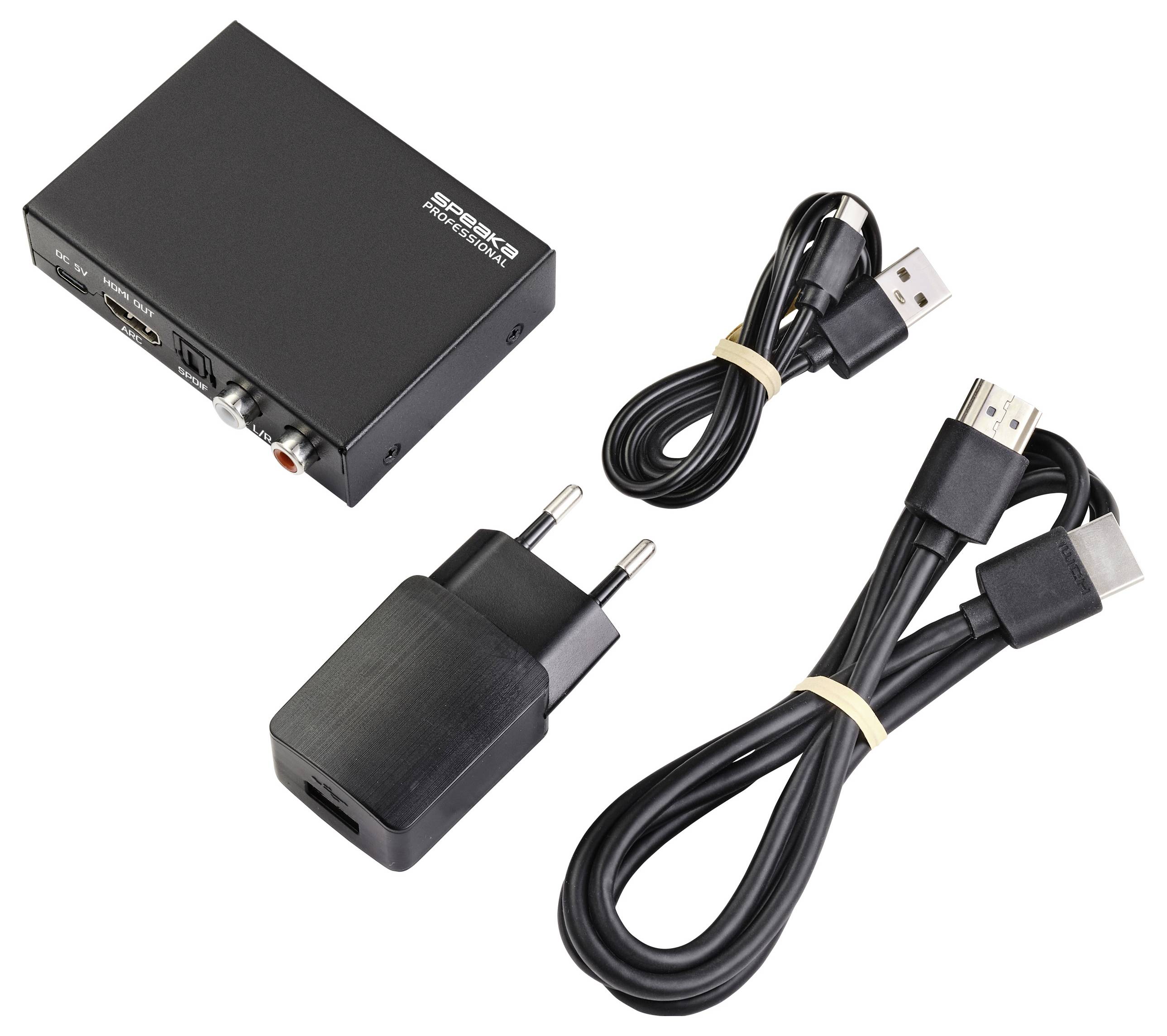 En sort digital lydkonverter med ind- og udgangsporte, ledsaget af et USB-strømkabel, et HDMI-kabel og en strømadapter.