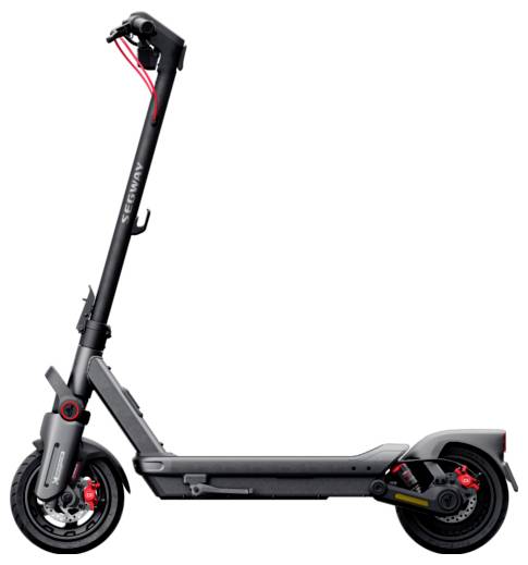 El-scooter med sort stel og røde detaljer, vist i sideprofil. Funktioner omfatter foldbare styr og brede dæk.