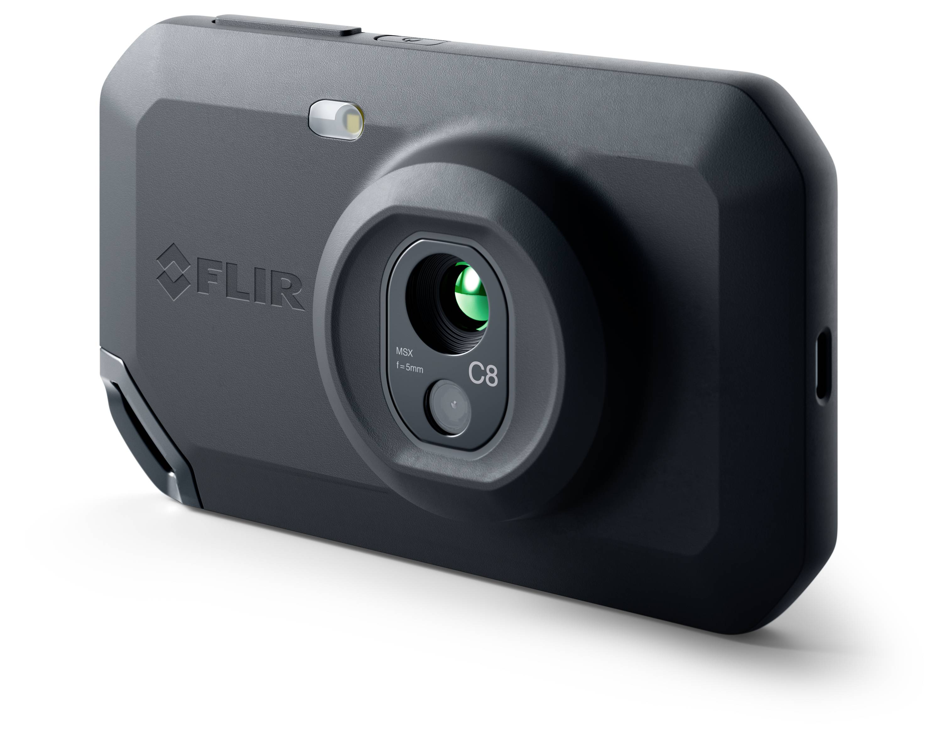 Et håndholdt FLIR C8 termisk kamera med et enkelt objektiv og LCD-skærm, designet til at optage termiske billeder og temperaturmålinger.