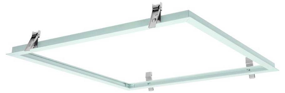 Et rektangulært, transparent loftslysarmatur med metalclips i hvert hjørne.