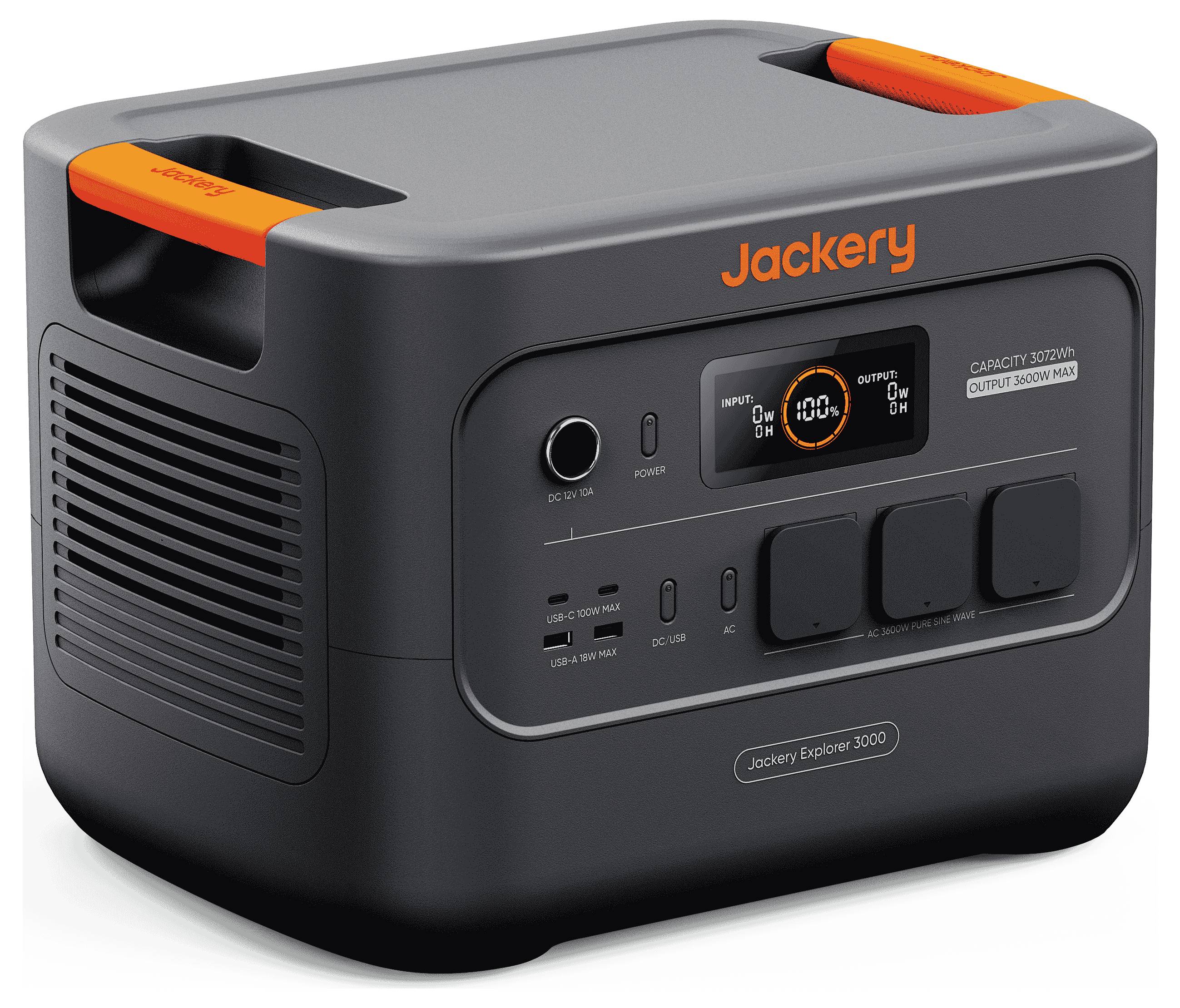 Et bærbart Jackery strømanlæg med flere udtag og en digital skærm, der viser batteristatus. Orange detaljer på håndtagene.