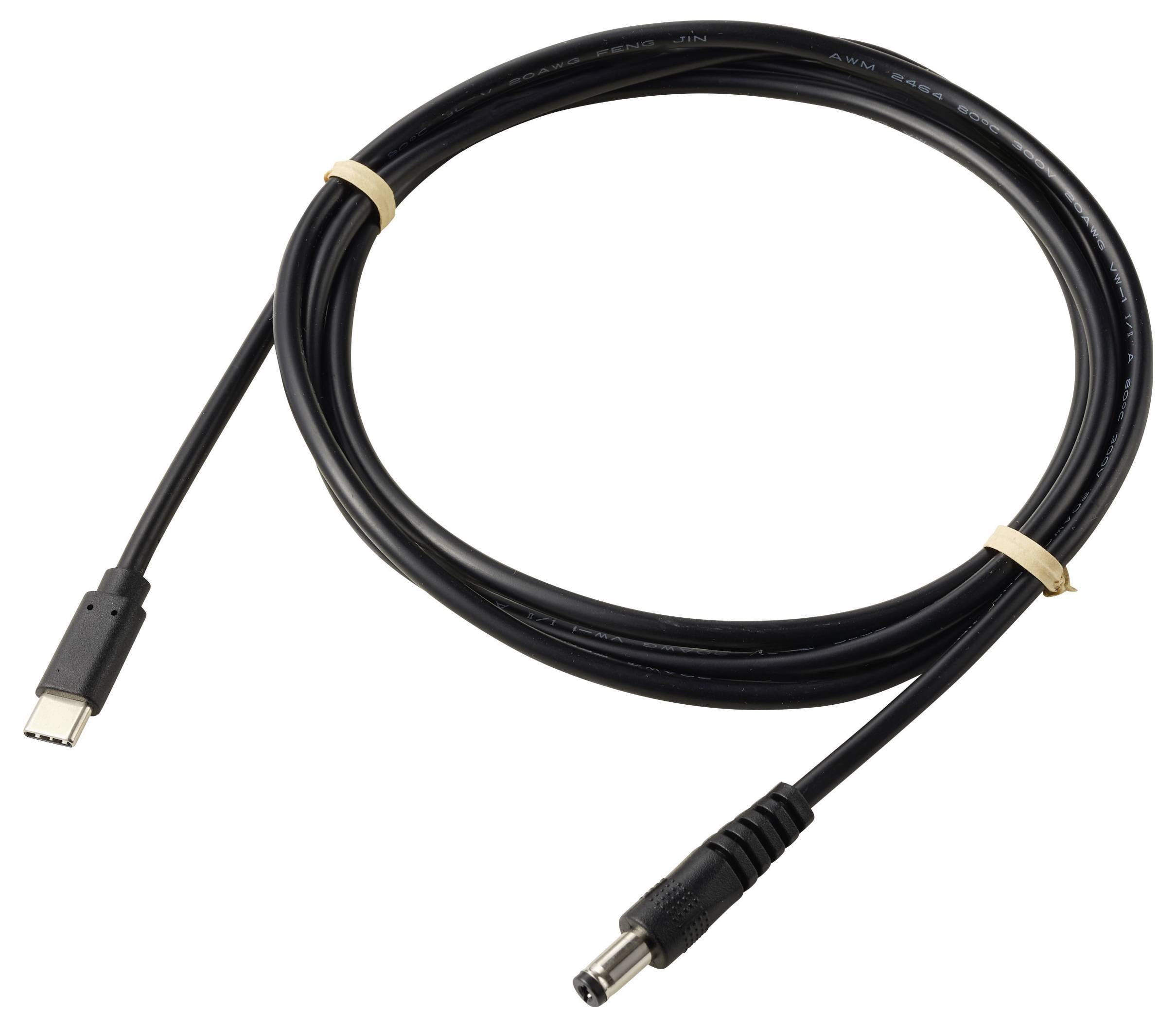 Sort USB-C til tøndeformet strømkabel rullet sammen på hvid baggrund, med USB-C-stik i den ene ende og rundt DC-stik i den anden ende.