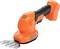 Orange og sorte håndholdte elektriske grassaks med et 13V-batteri til haveafkortning, mærket med 'Black & Decker'.