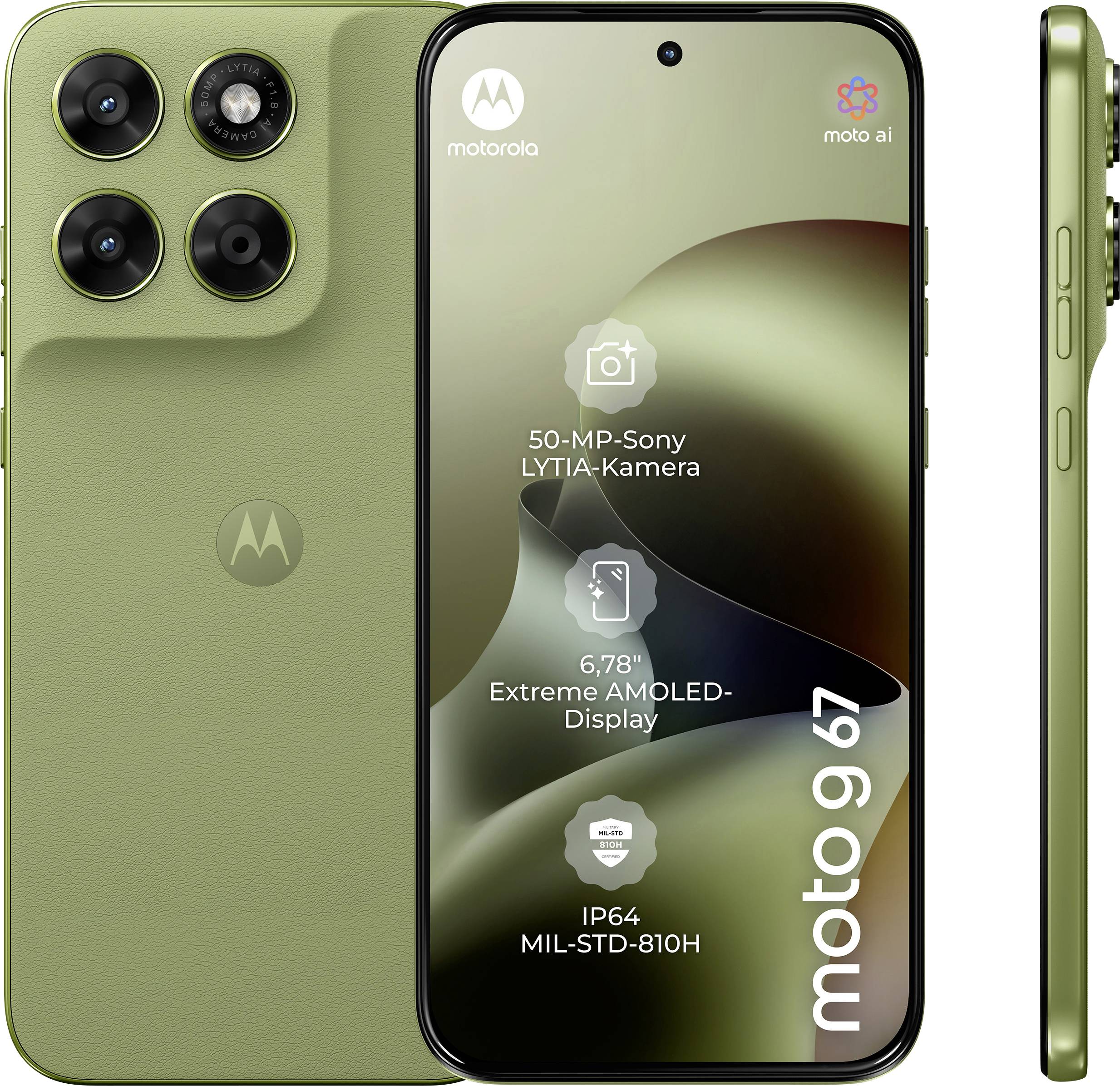 Motorola Moto G67 smartphone vist forfra, bagfra og fra siden i olivengrønt, med tekst, der fremhæver 50 MP Sony LYTIA kamera, 6,78-tommers AMOLED-display og IP64-holdbarhed.