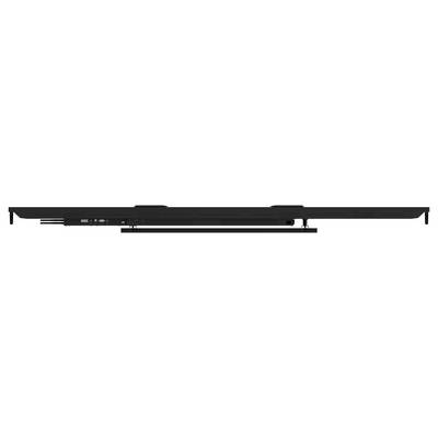 En sort, vandret soundbar med knapper og porte synlige på siden, designet til forbedring af tv- eller hjemmebiograflyden.