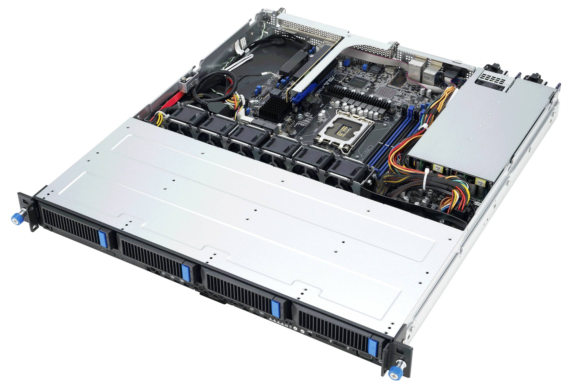 En computerserver med et åbent metalkabinet, der viser moderkortet, processoren, køleventilatorerne og forskellige tilsluttede kabler.