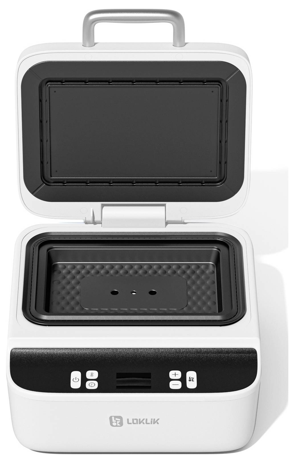 'Elektrisk grill med et sølvfarvet greb, åben låg, varmplade indeni, sort kontrolpanel med knapper og logo nedenfor.'