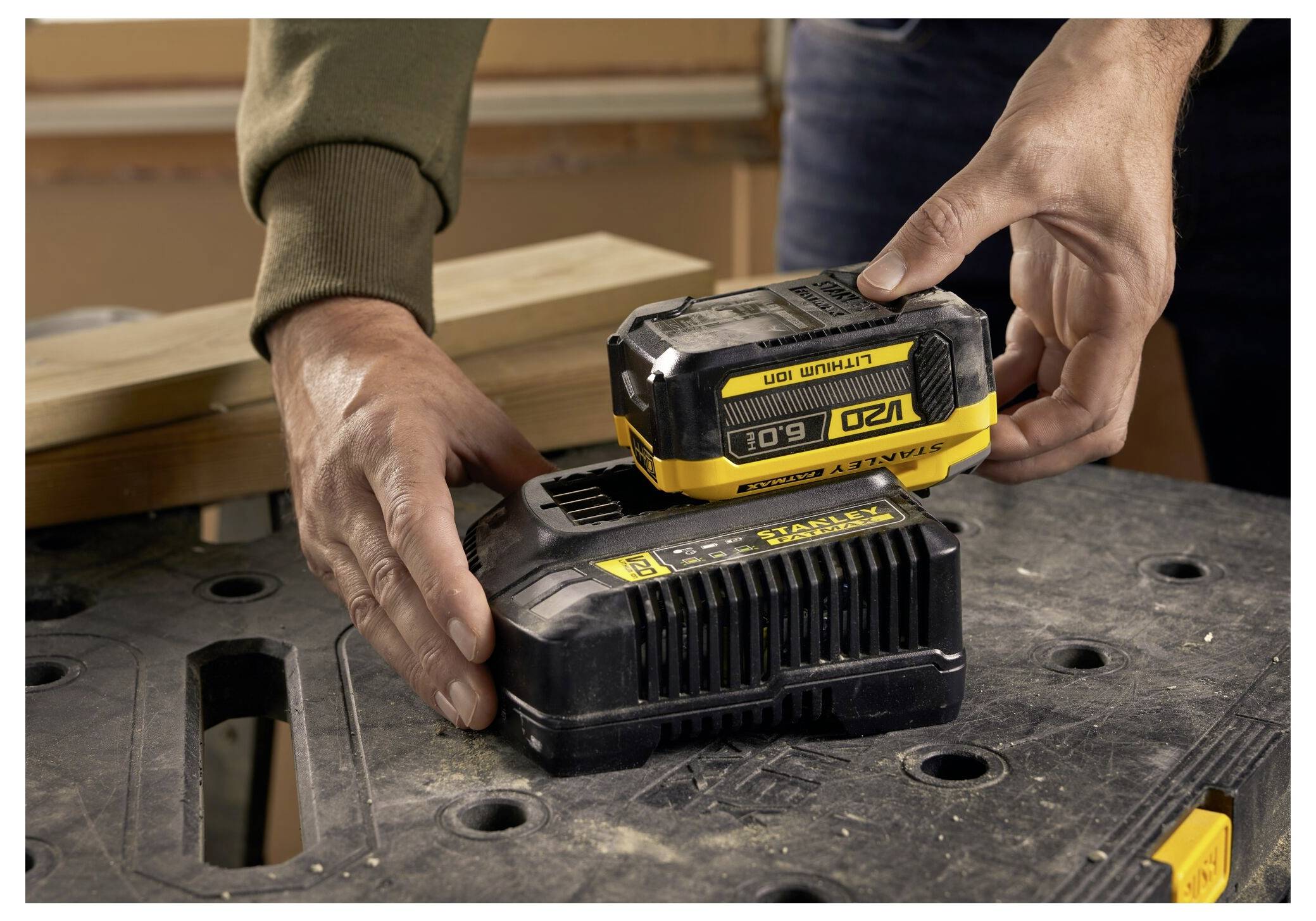 STANLEY SFMCB206-XJ V 20 Værktøjsbatteri 18 V 6.0 Ah Litium-4