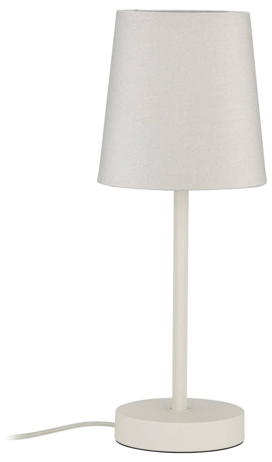 Beige tabellampe med cylindrisk skærm, slank stilk, rund fod og synligt strømkabel på hvid baggrund.
