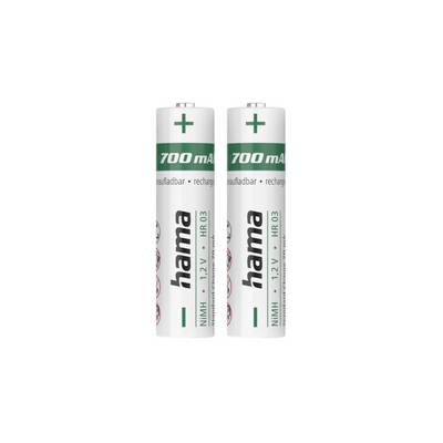 To Hama genopladelige AA NiMH-batterier, hver mærket '700 mAh' og '1,2 V', vist ved siden af hinanden på en hvid baggrund.