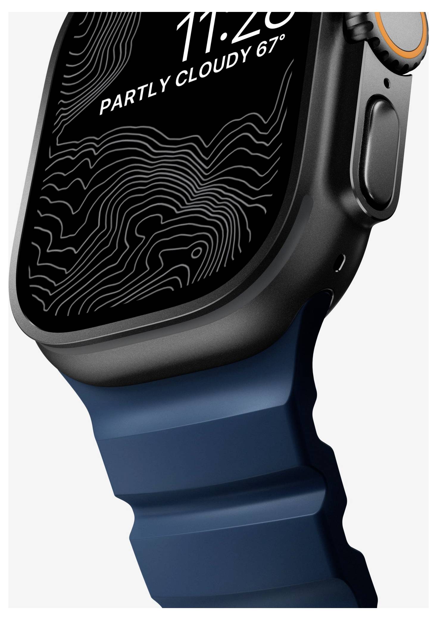 Nærbillede af et sort smartwatch med et blåt bånd, der viser et 11:26-skærmbillede og en vejrvisning med "Delvis overskyet 67°".