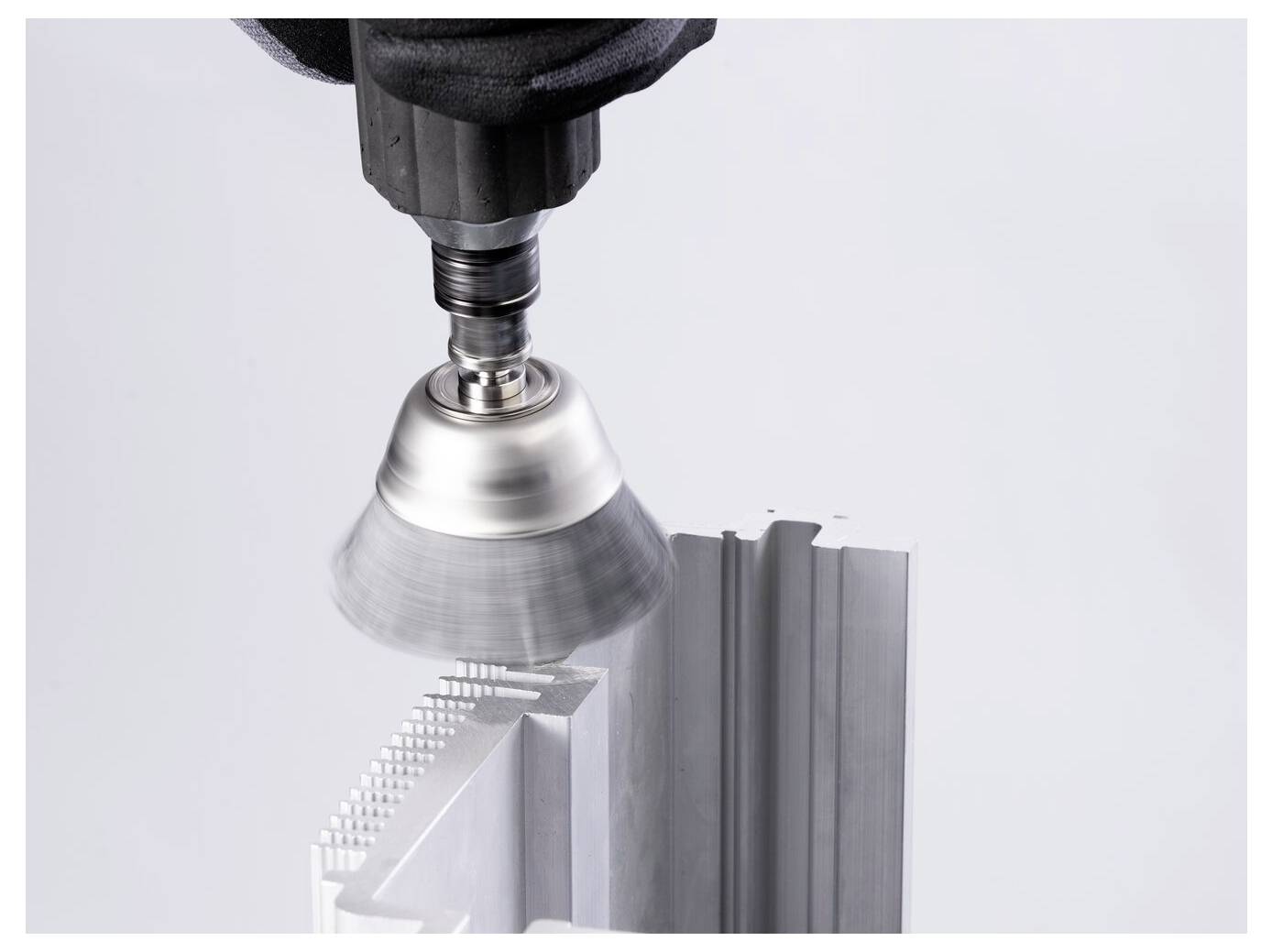 PFERD TOOLS HEST PFERD INOX-TOTAL kopbørste uperet RBUIT Ø50 mm skaft-Ø6 mm SiC-filament-Ø0,90 mm korn 180 TBUIT 5010/6 -2