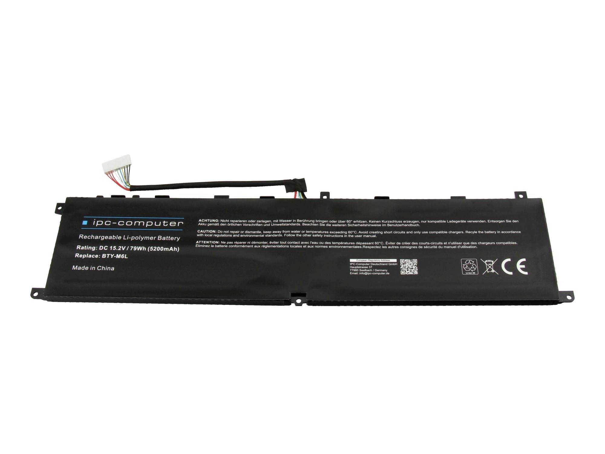 Sort erstatningsbatteripakke til bærbar computer med tilsluttet stikkabekabel, mærket 'ipc-computer' og 'Genopladeligt Li-polymer-batteri' på hvid baggrund.