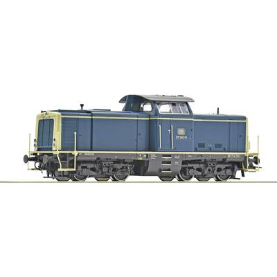 Blå diesellokomotive sidevisning med gult trim, nummereret 20143, isoleret på hvid baggrund.