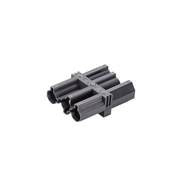 Sort plastikelektrisk stikkontaktblok med flere cylindriske porte, isoleret på hvid baggrund.
