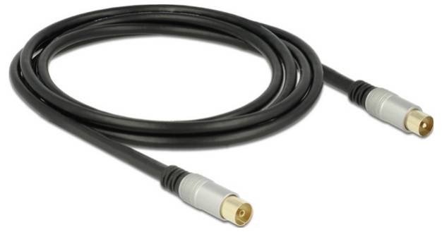 Rullet sort kabel med forgyldte stik i begge ender, vist på en hvid baggrund.