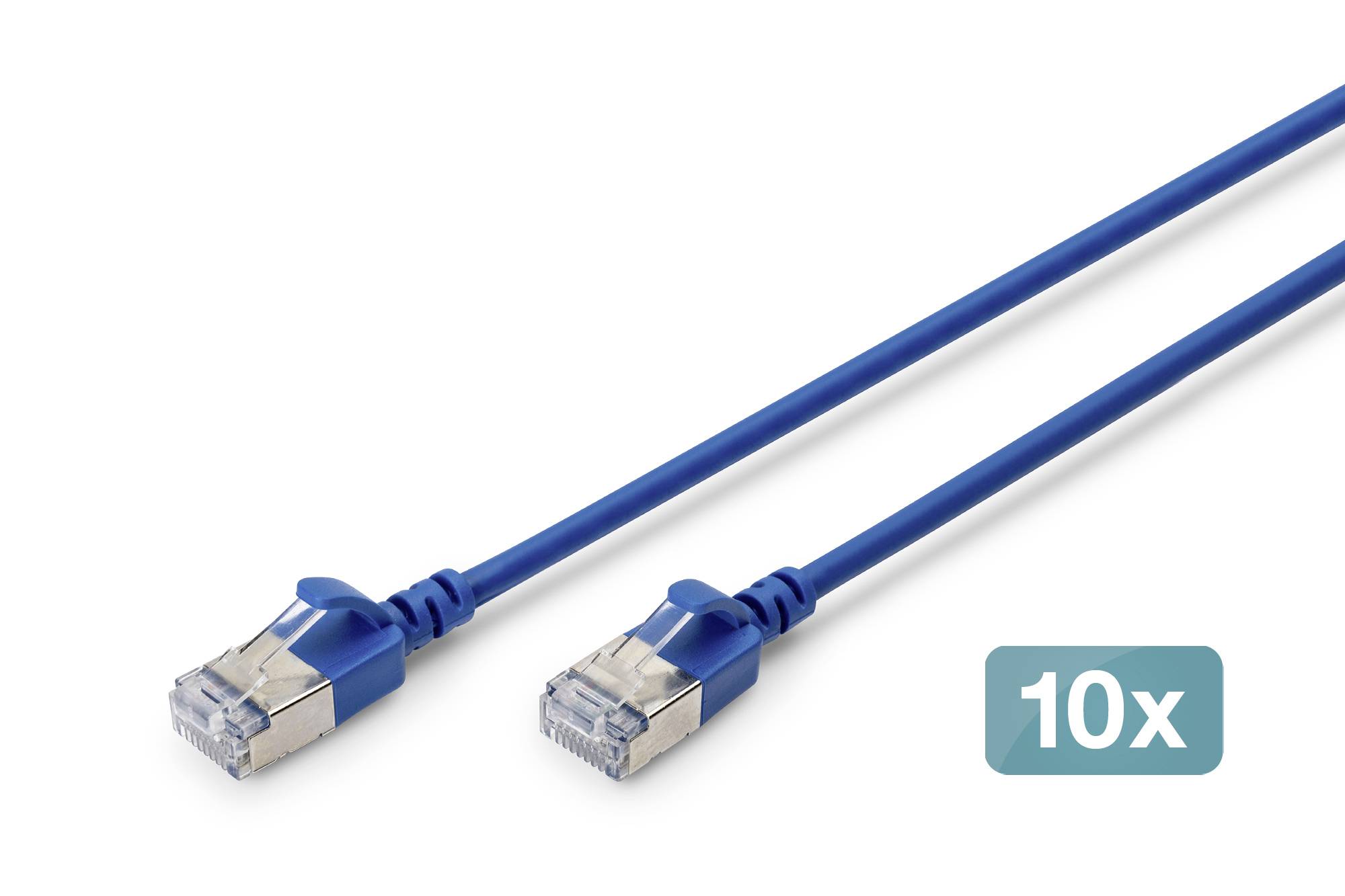 To blå Ethernet-netværkskabeler med RJ45-stik, mærket '10x'.