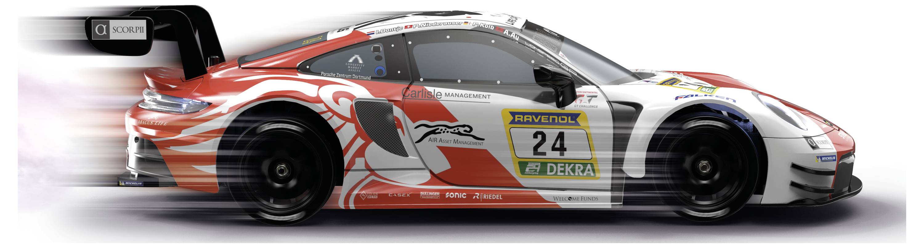 Sidevisning af en rød, hvid og sort racerkupe med sponsordekal og nummer 24 på døren.