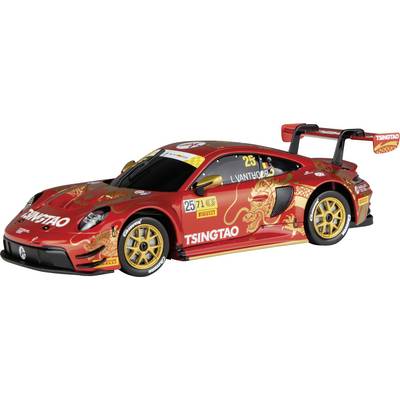 Rød Mercedes-racerkil med guldhjul og Tsingtao-branding, nummer 25, vist i sidevisning på hvid baggrund.