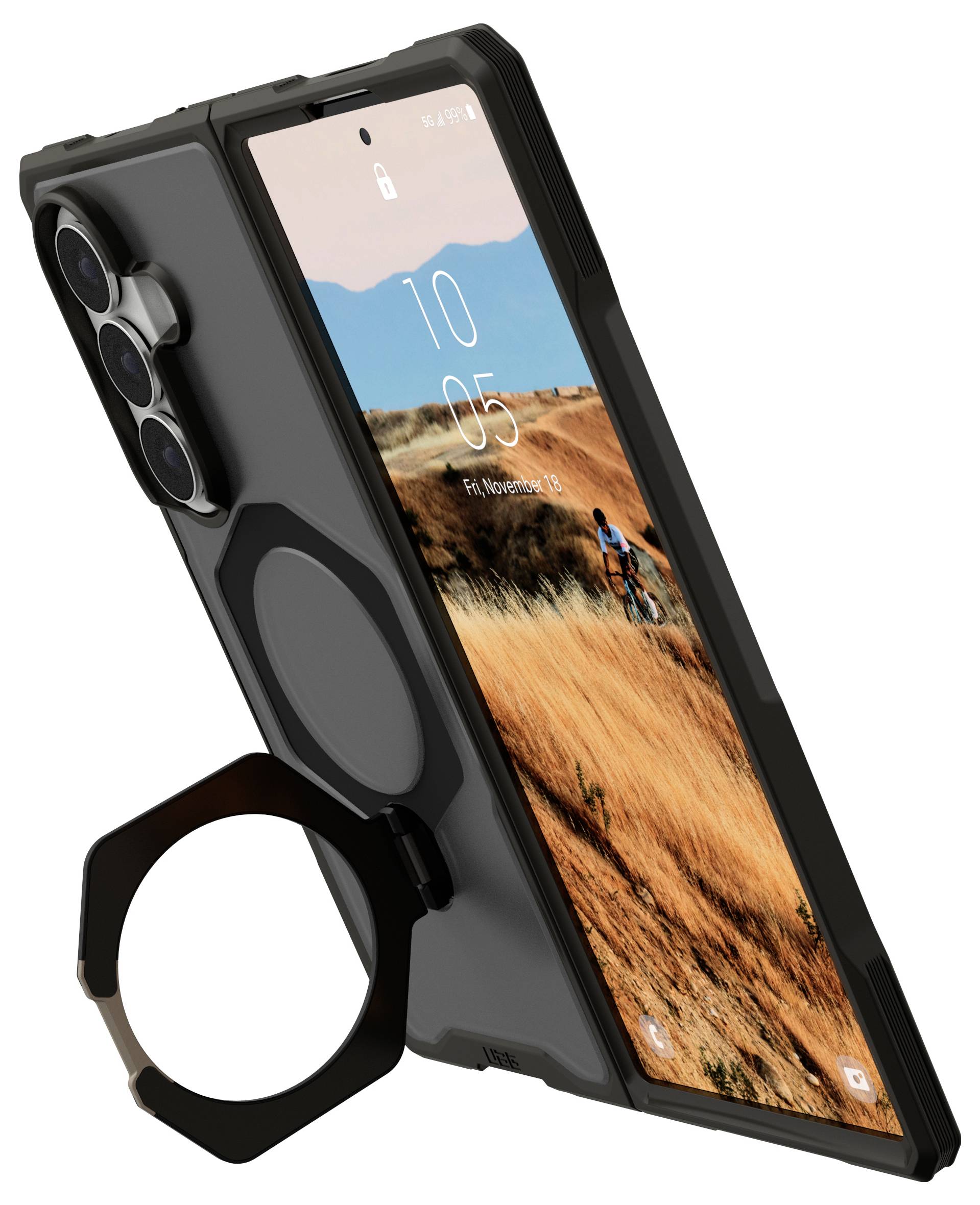 Sort robust smartphoneetui med hævet kamerabeskyttelse, cirkulært greb/stativ, vist med en telefon med et landskabsvallpapir