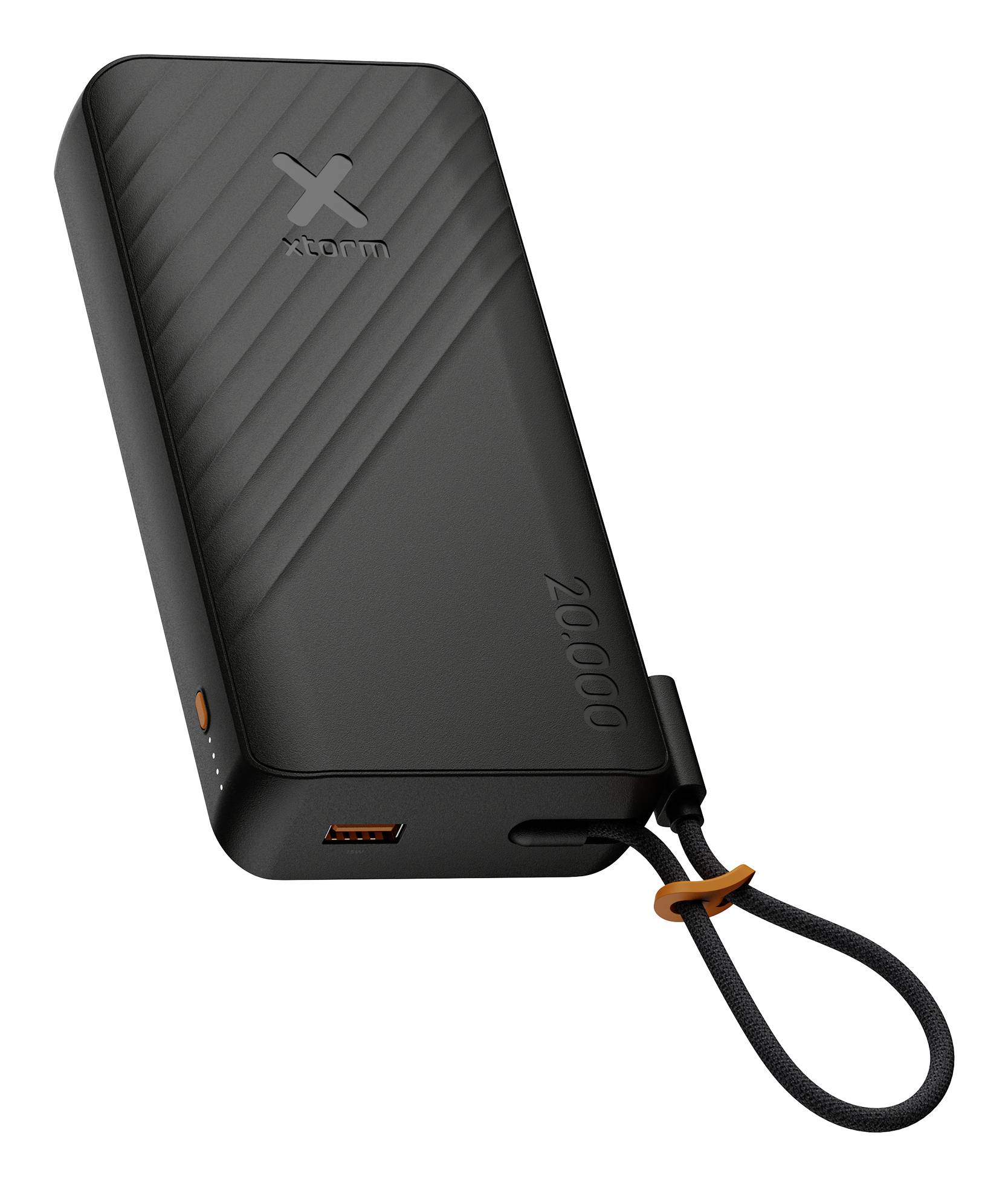 Black Xtorm power bank med diagonale ridser, orange USB-porte og fastgjort sort håndledsstrop på hvid baggrund.