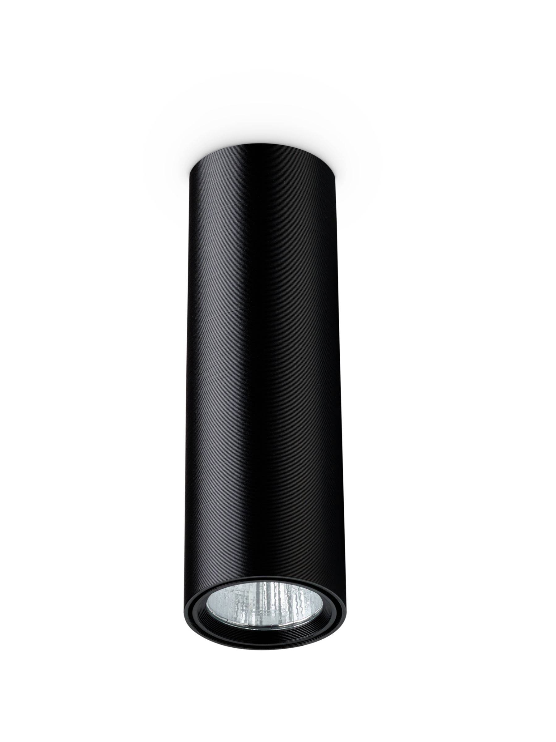 Sort cylindrisk loftspot med en synlig rund linse på hvid baggrund.