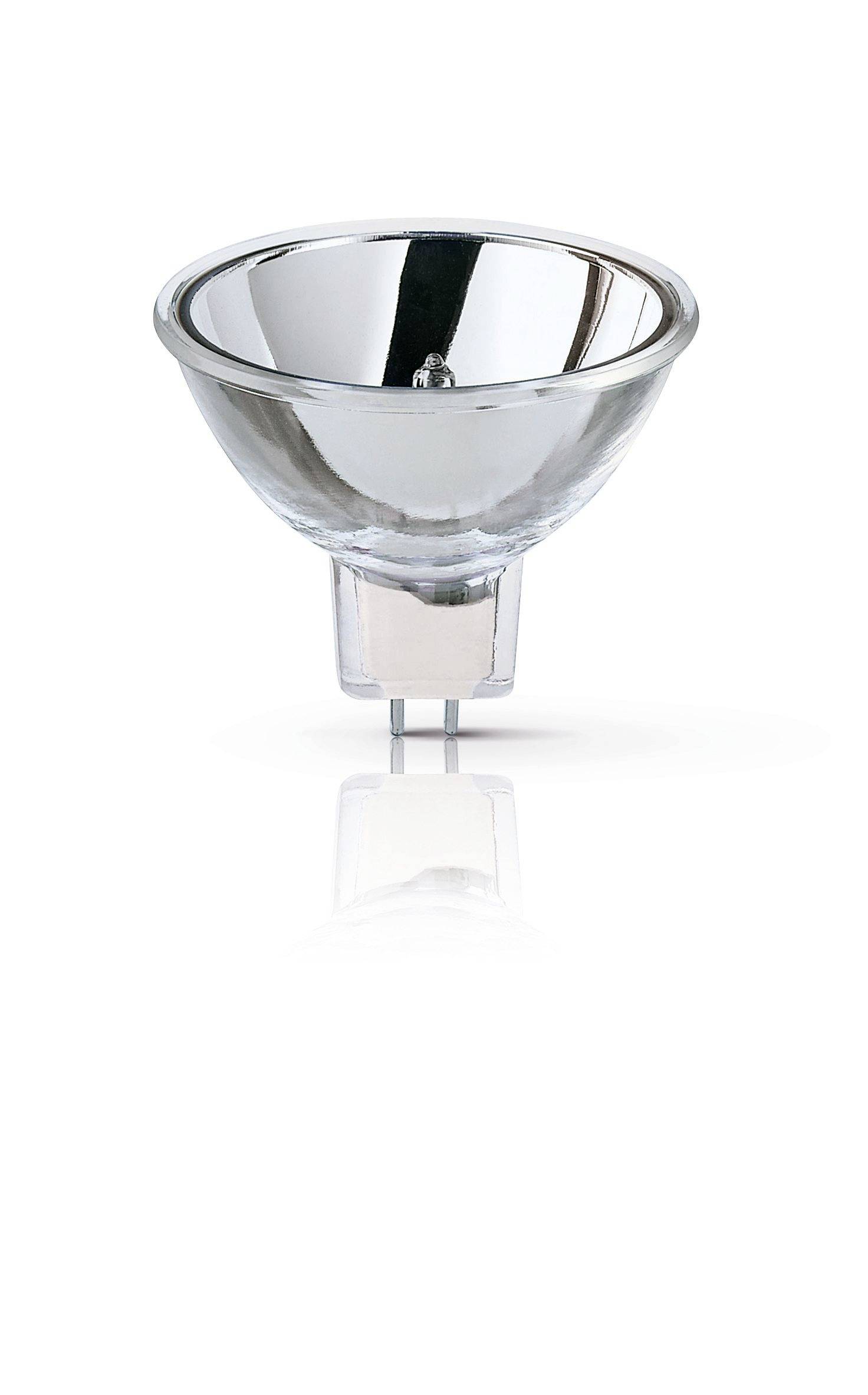 En reflekterende metalstudie-spotlampe med en klar glassokkel, vist på en hvid baggrund.