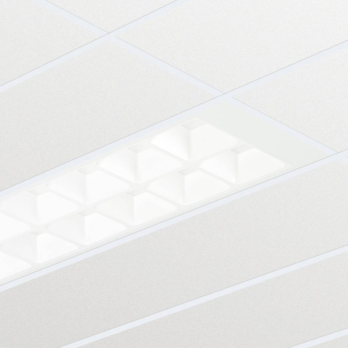 Abstrakt hvid geometrisk baggrund med diagonale paneler og en central stribe af ophøjede sekskantlignende former, som minder om en ren moderne overflade.