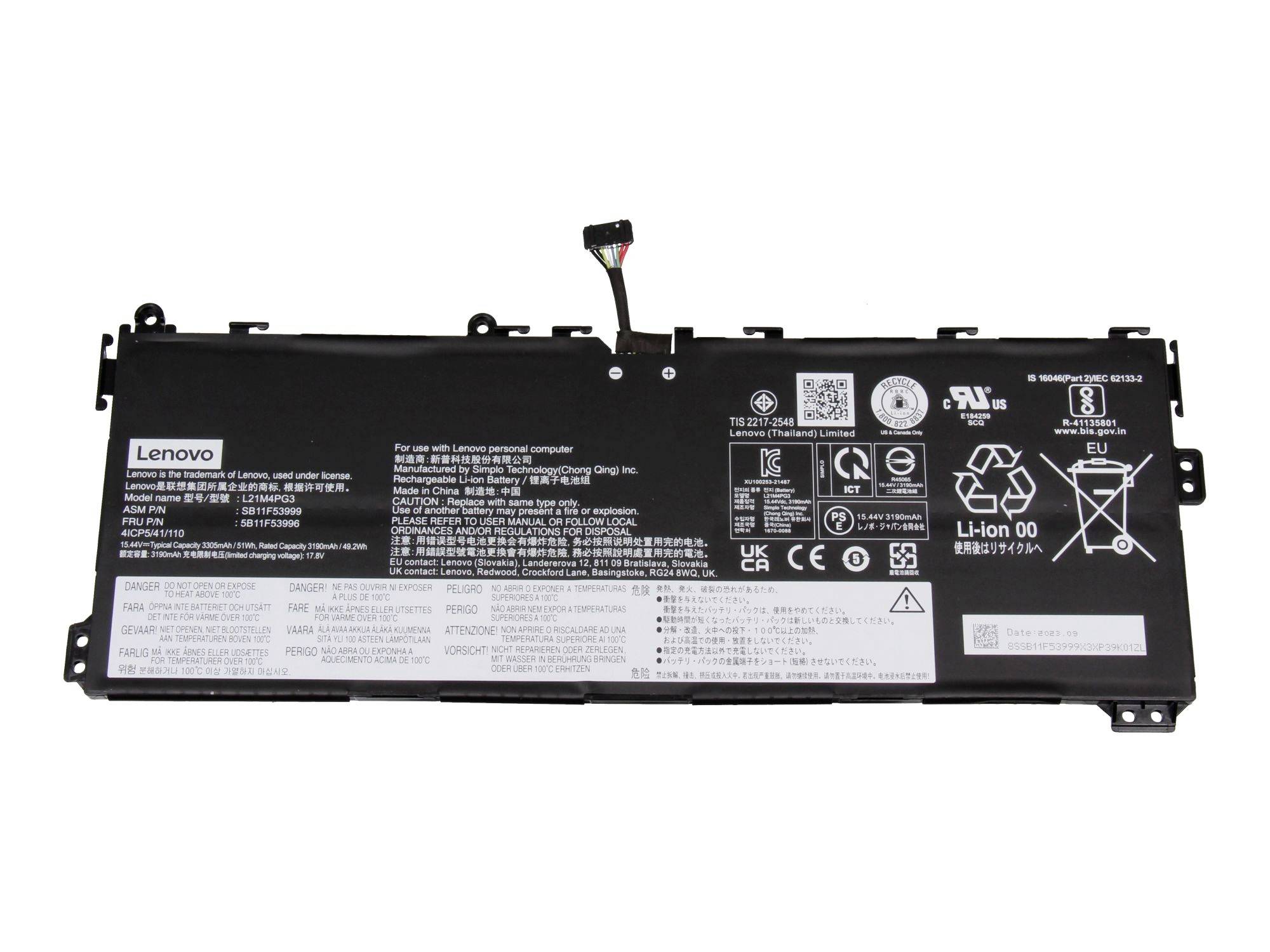 Lenovo bærbar computer-batteripakke med stik og trykte sikkerhedsetiketter, vist forfra på hvid baggrund.