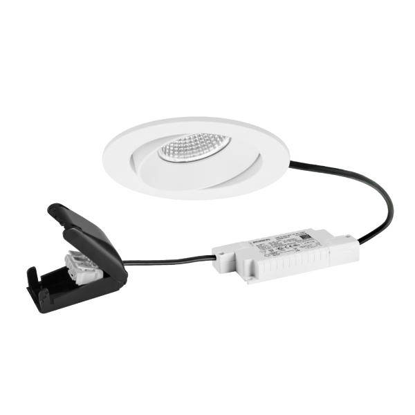 Hvidt nedsænket LED-spotlys-sæt med rundt loftslampe, driverenhed og clipstik på hvid baggrund