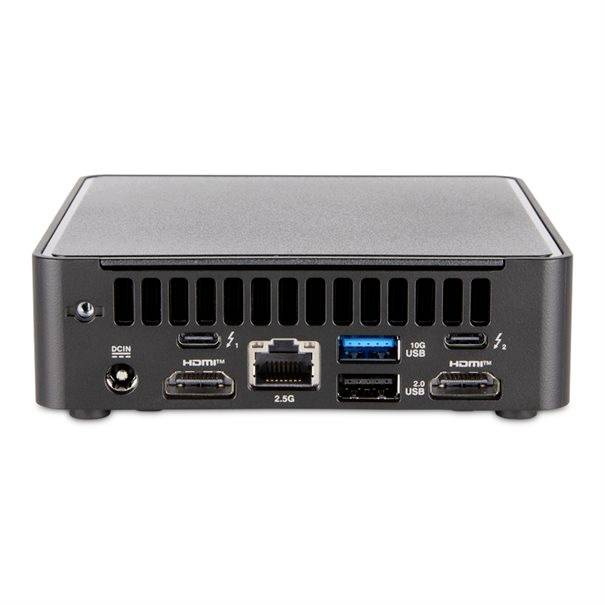 Kompakt mini-PC vist fra bagsiden med DC-strømindgang, to HDMI-porte, 2.5G Ethernet og USB 3.2/USB-C-porte.